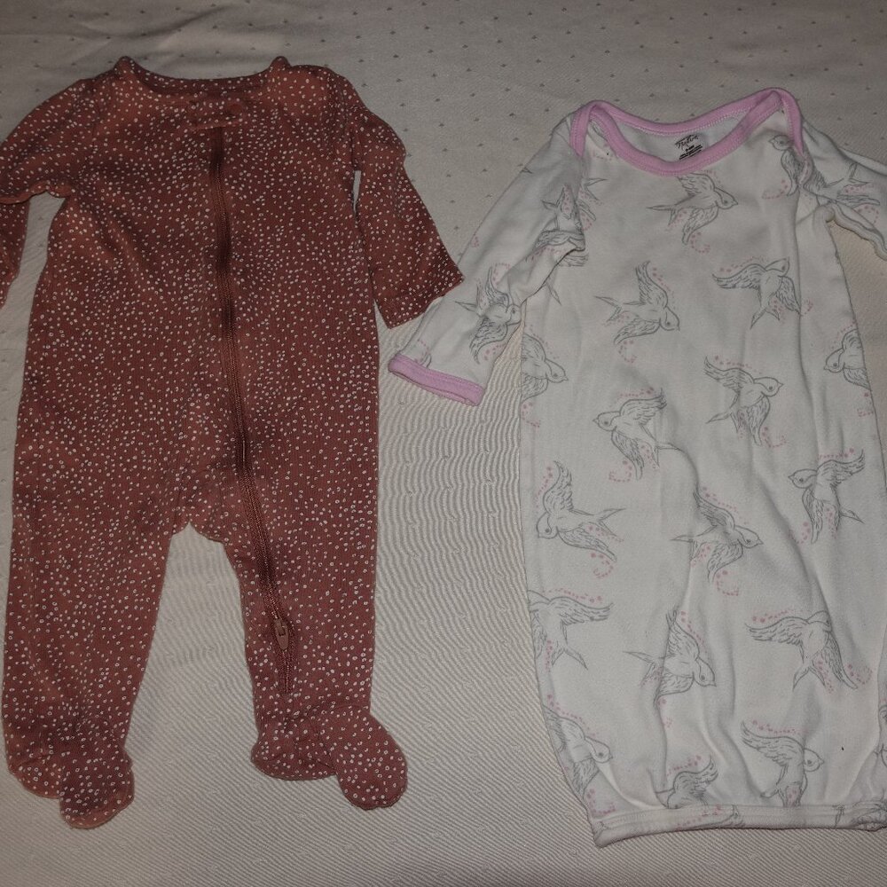 LOT OF (2) INFANT GIRL SLEEPWEAR SIZE 6 MONTHS